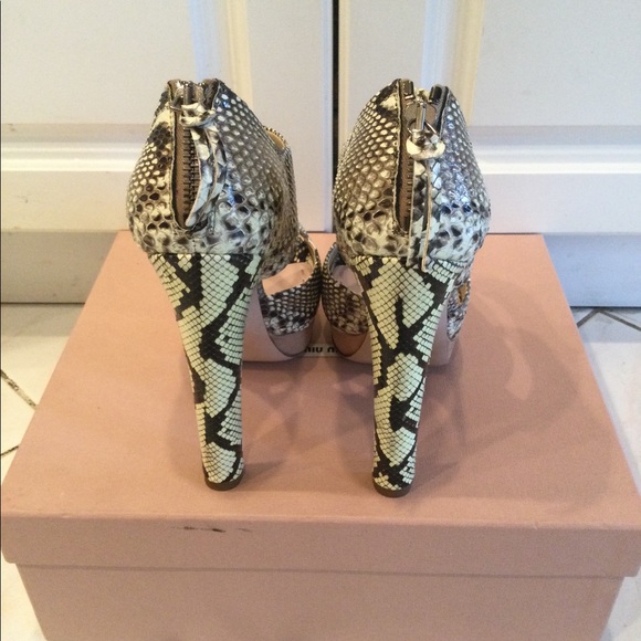 MIU MIU Python Snake Platform Peep Toe Heels - Picture 8 of 8
